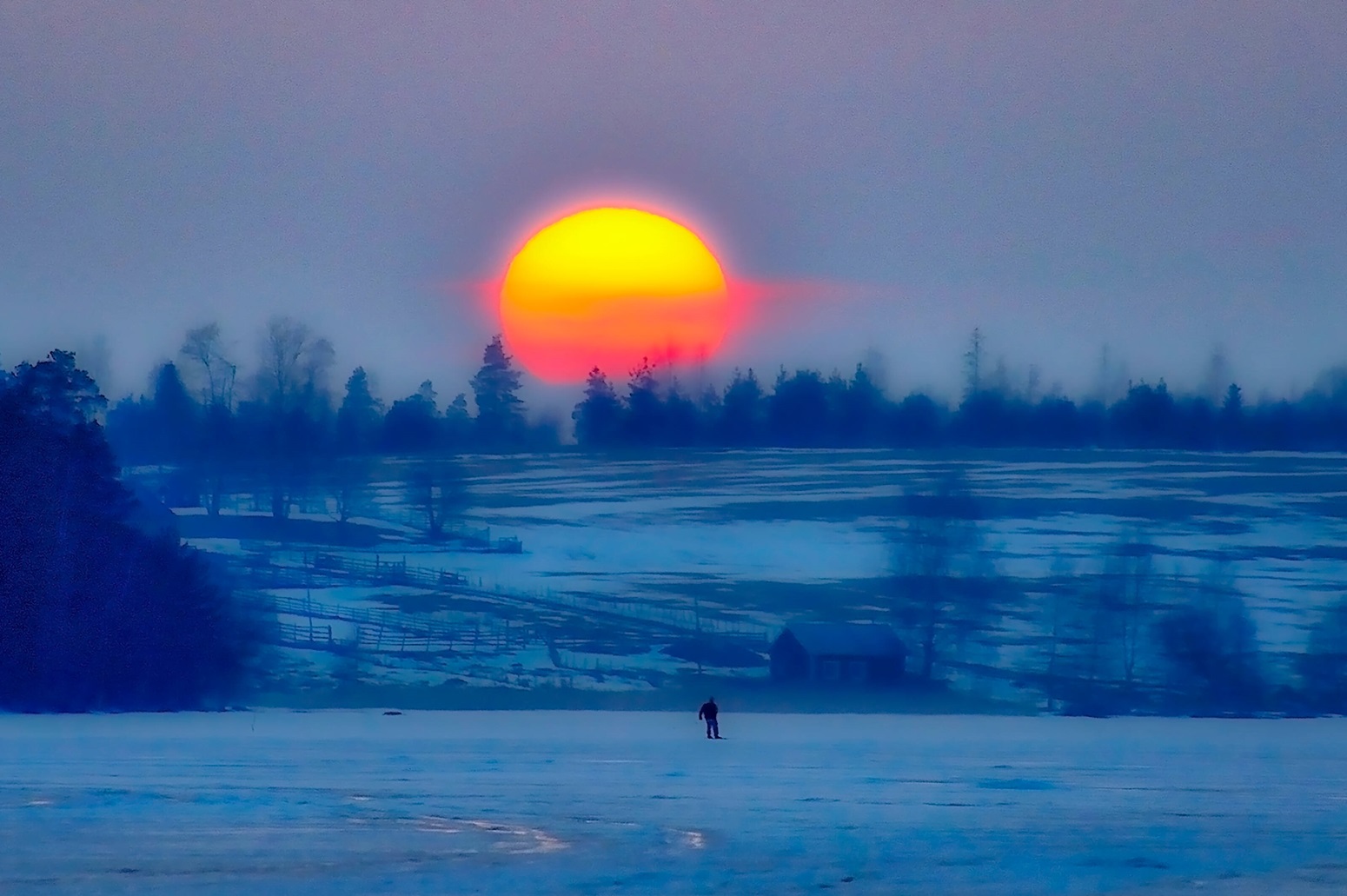 Atardecer &aacute;rtico en invierno